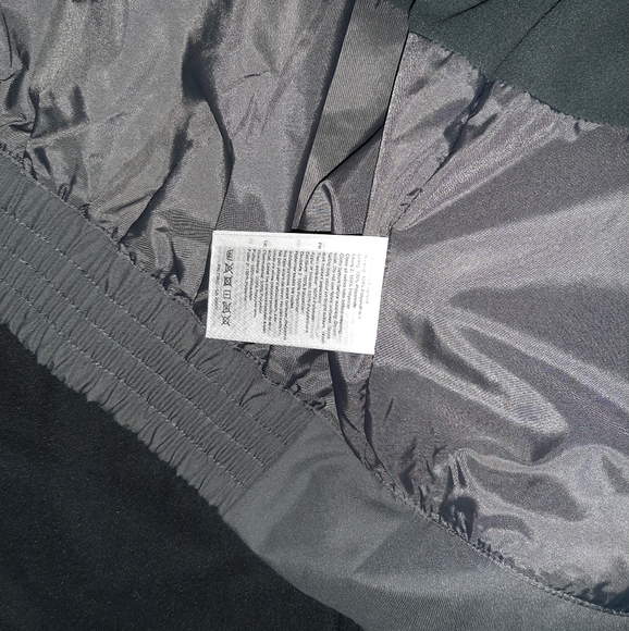 BNWT Helly Hansen foul weather Jacket - Picture 7 of 8